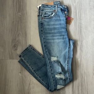 Skinny Jeans with rips